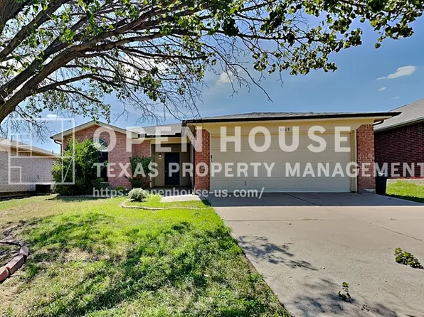 8809 Limestone Dr, Fort Worth, TX 76244
