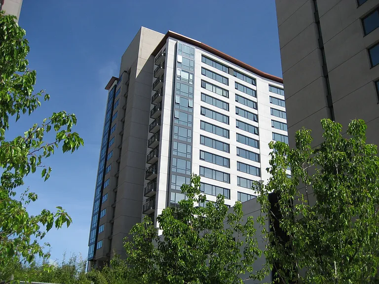 250 King St #714 — Photo 11