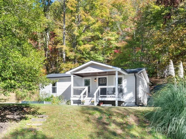 351 Dix Creek No 2 Rd, Leicester, NC 28748