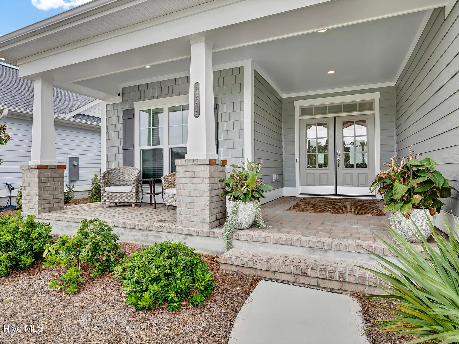 2 bed, 3.0 bath, $2,500 — Photo 2