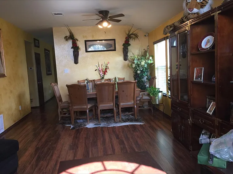 6725 Mundo Dr — Photo 13