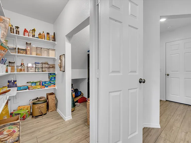 14152 Calderwood St — Photo 17