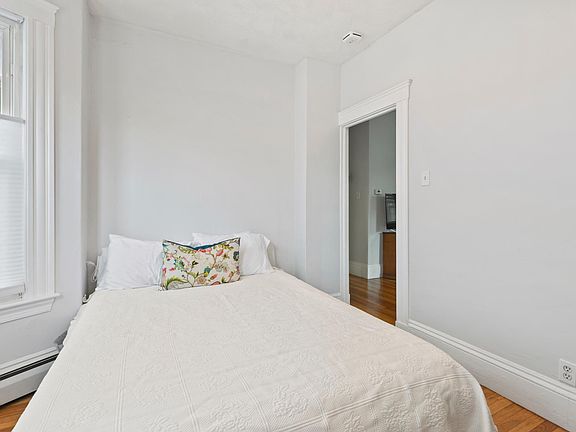 5th image of 40 Otis St #1