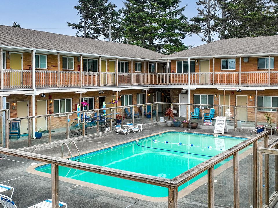 1st image of 2233 Beach Dr