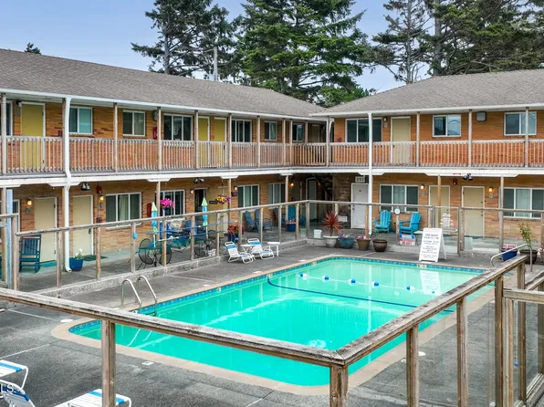 2233 Beach Dr, Seaside, OR 97138