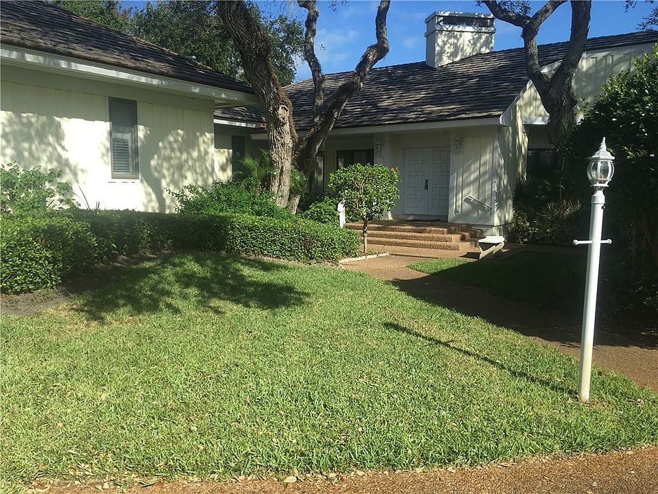 1st image of 1762 Bay Oak Cir