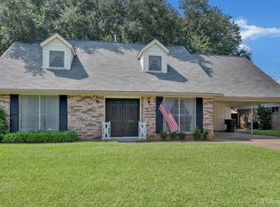 6110 Burgundy Dr, Shreveport, LA 71105