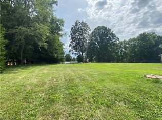 3654 Rolling Ridge Rd NE, Canton, OH 44721