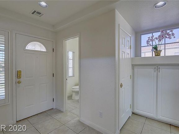 5th image of 10064 Basalt Hollow Ave