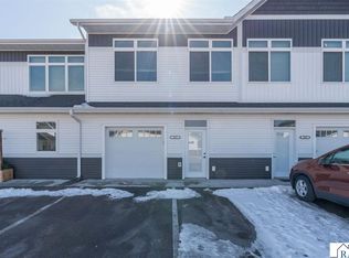 405 Prairie Rose Trl, Mankato, MN 56001