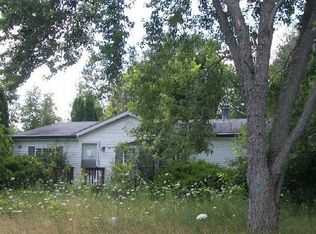 5490 Hunter Rd, Beaverton, MI 48612