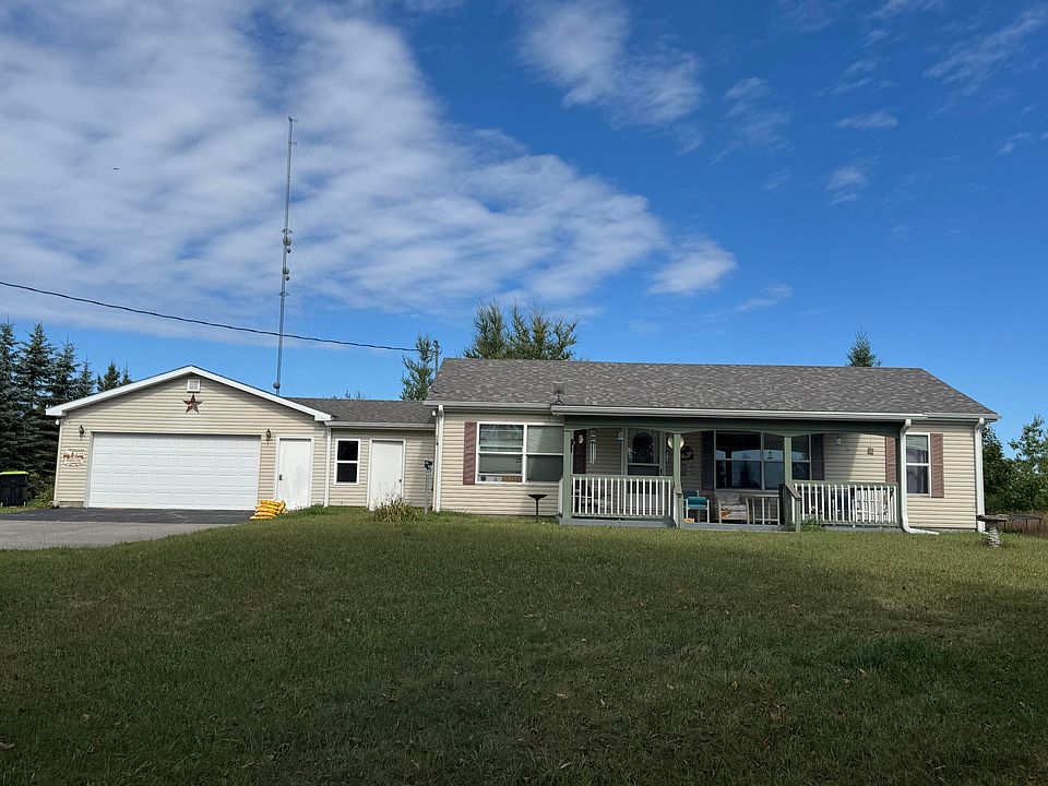 1st image of 3658 Lovegrove Rd