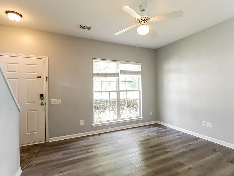 1518 Braveheart Ln — Photo 5