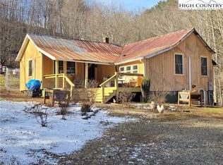 325 Sawyers Rd, Warrensville, NC 28693