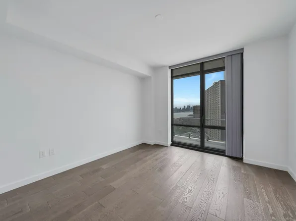 320 Adolphus Avenue image 23 of 43