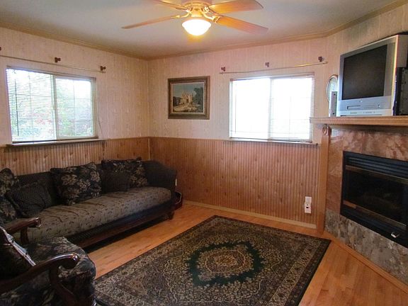 Gas Fireplace & Wainscoting