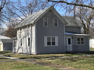 1047 I St, Geneva, NE 68361