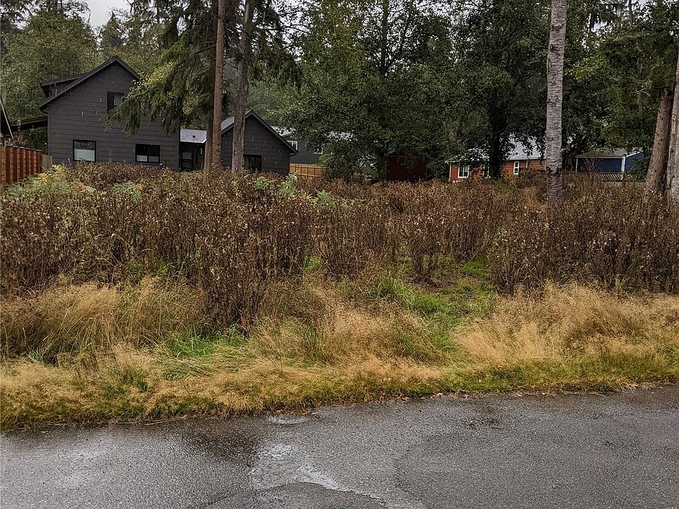 1st image of 4 xx Mitchell Drive