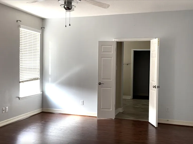 Master bedroom on 1st floor