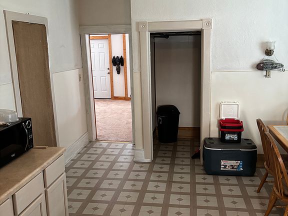 5th image of 527 W Main St #A
