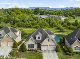 1123 Waterbrooke Ln, Johnson City, TN 37604