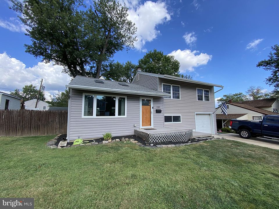 1st image of 131 S Shelley Dr
