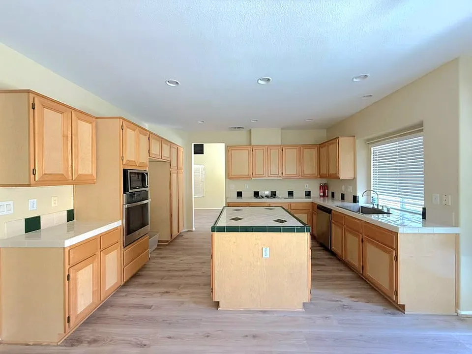 39875 N General Kearny Rd