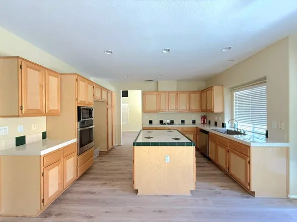 39875 N General Kearny Rd, Temecula, CA 92591