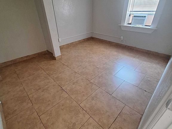 5th image of 6905 NW 13th St APT 12E