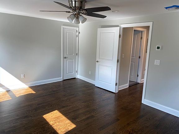 5th image of 1088 Bloomfield Ave Floor 2