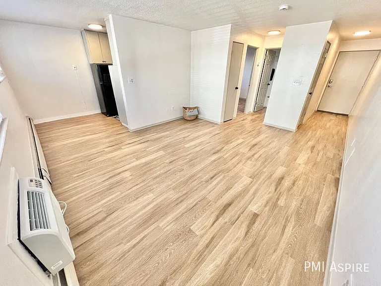 1540 N Raleigh St #103 — Photo 32
