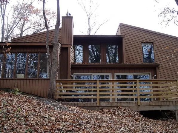 18609 Ridgewood Rd, Wayzata, MN 55391