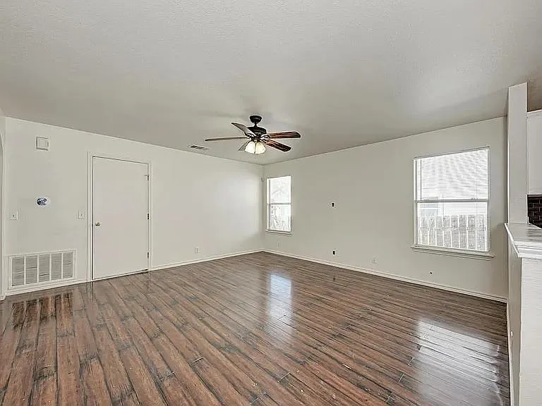 14910 Mossycup Ln — Photo 2