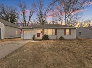 5408 W 72nd St, Prairie Village, KS 66208
