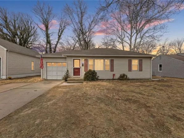5408 W 72nd St, Prairie Village, KS 66208