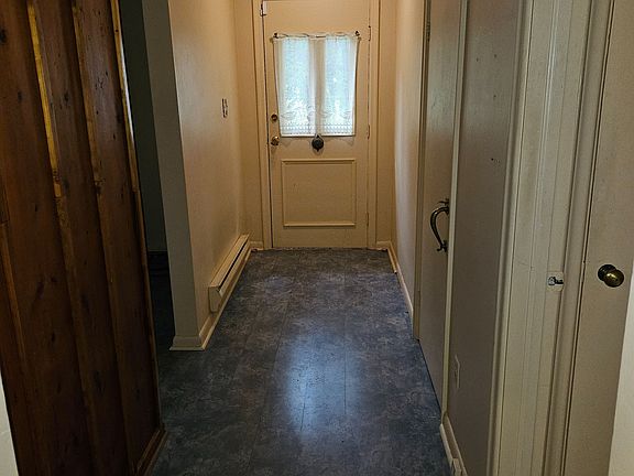 4th image of 11419 Bathurst St