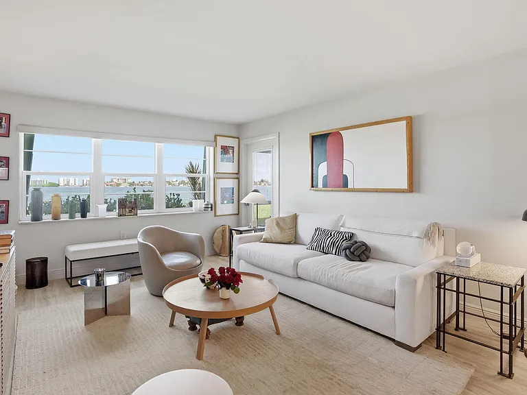 1516 S Lakeside Dr #103 — Photo 9