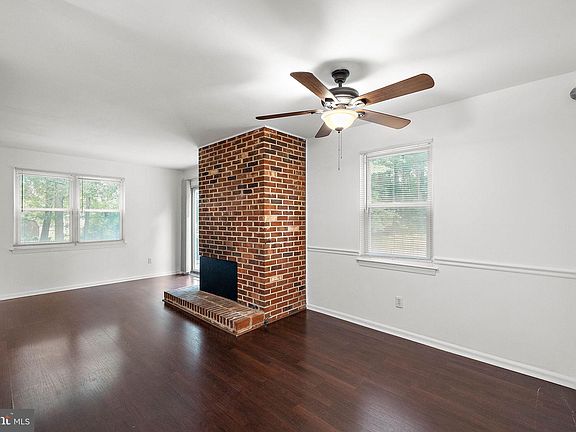 4th image of 21 Bradley Dr
