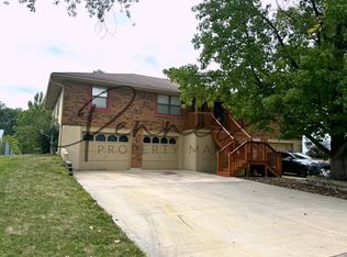 3811 SW 8th Street Ter, Blue Springs, MO 64015