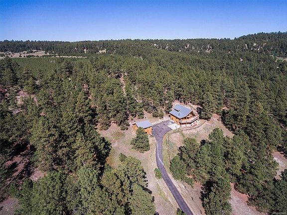 3rd image of 18982 Edgewood Dr