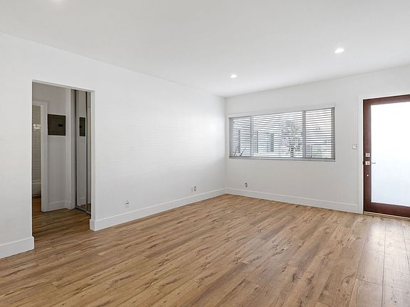 Large 1bd