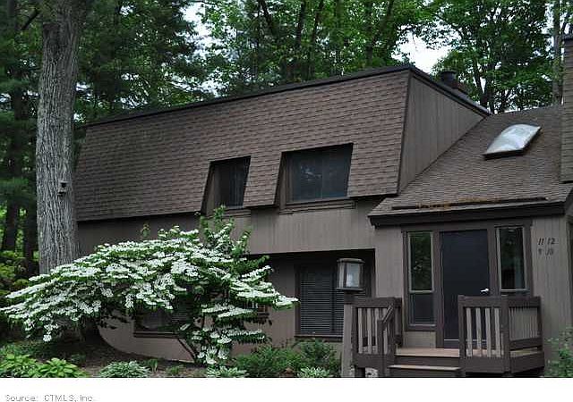 1st image of 11 Canterbury Ln