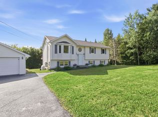 150 Lindforest Ct, Middle Sackville, NS B4E 3J2