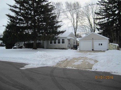 2nd image of 466 Walker St