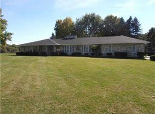 22976 Ireland Rd, South Bend, IN 46614