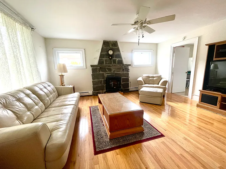 7734 Main St — Photo 5
