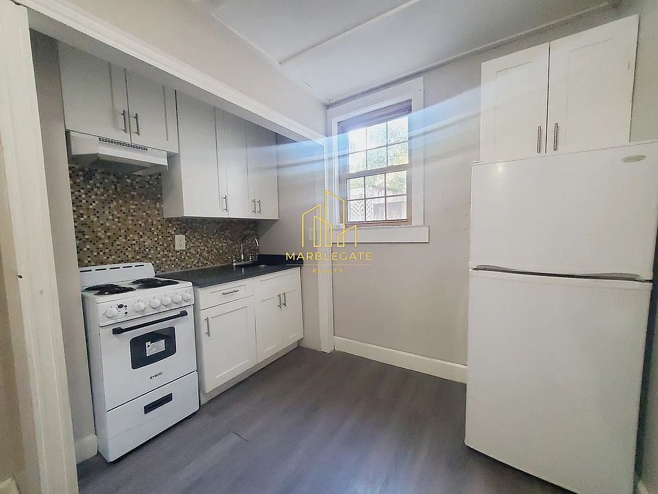 1st image of 79-81 E 25th St #11L