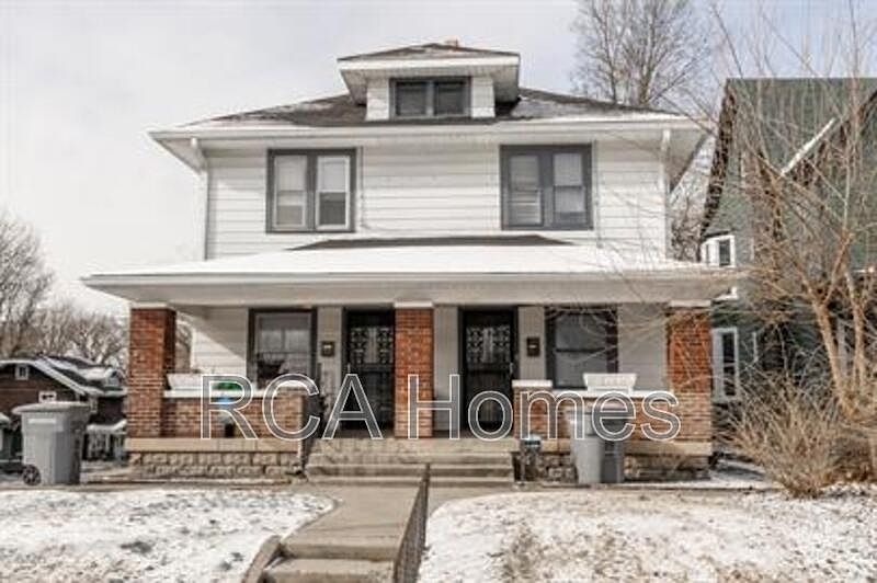 1st image of 2504 Boulevard Pl