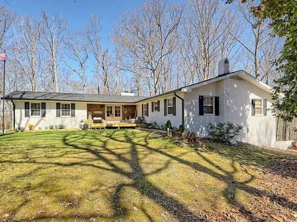 278 C H Colwell Dr, Blairsville, GA 30512