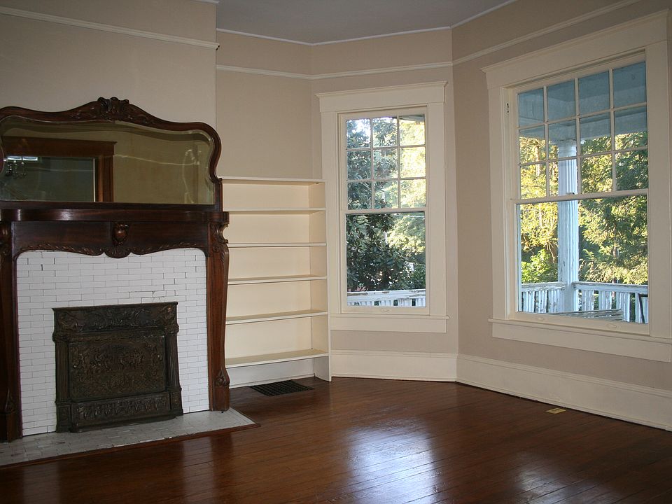 Living/Front Room #2